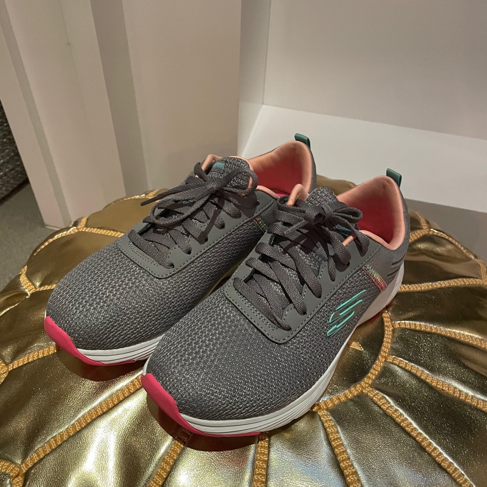 Sketchers Running shoes size 6.5